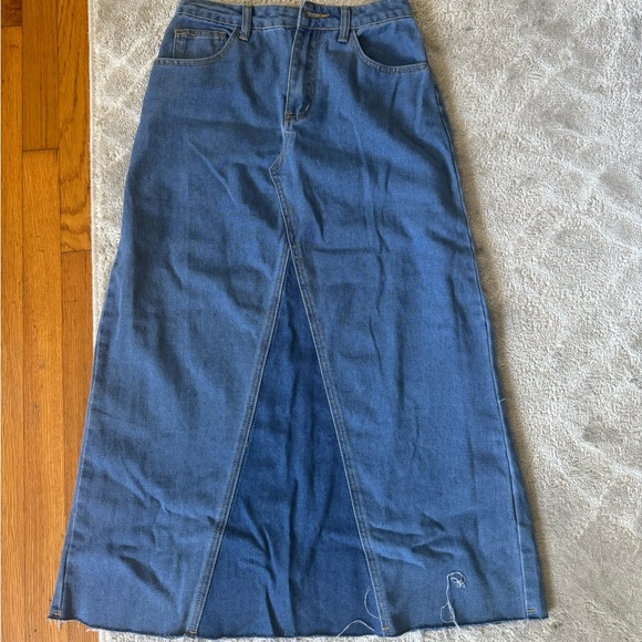 Mia Mod Denim Skirt - Picture 1 of 4